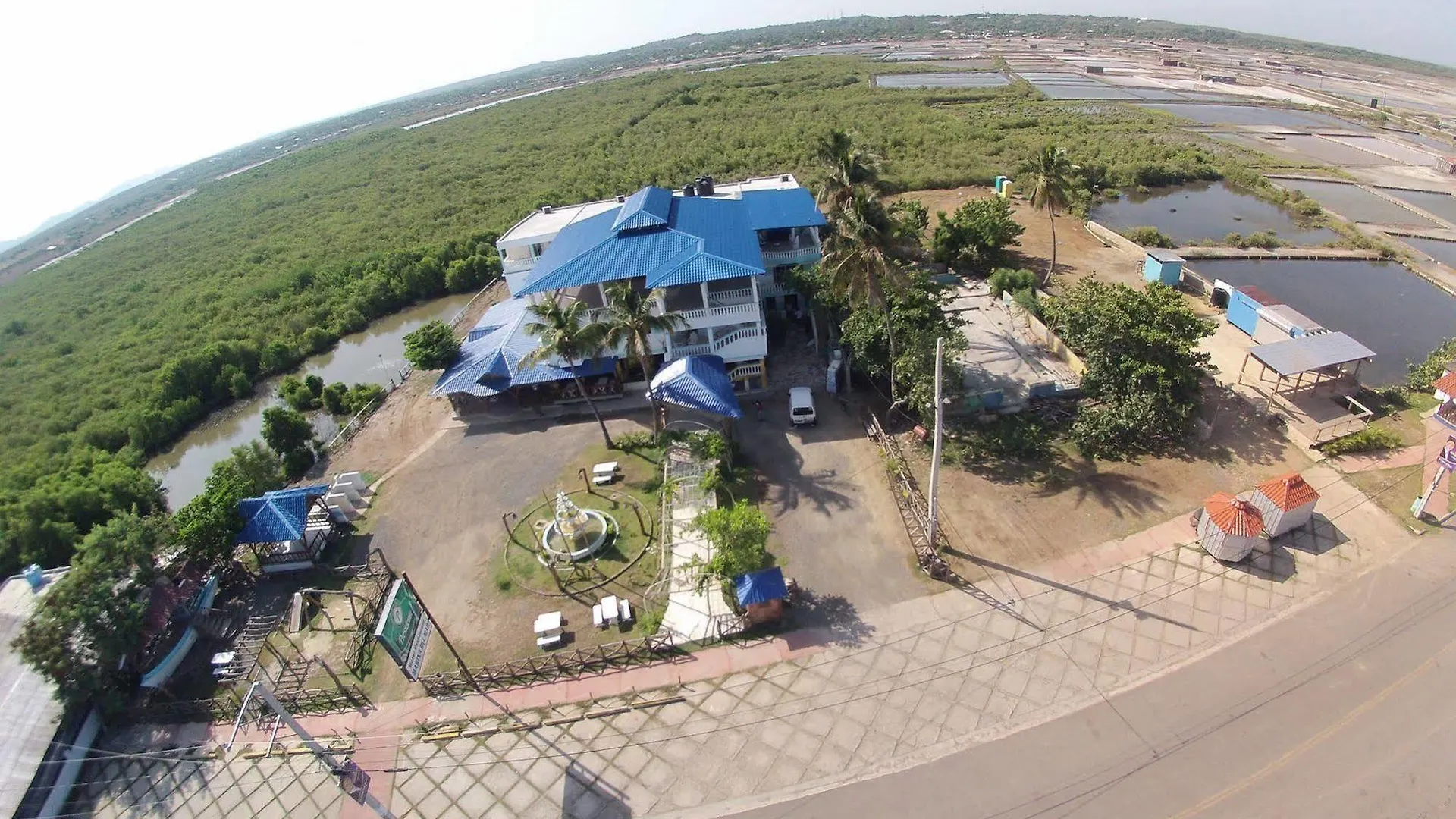 Marina Del Mar Hotel Restaurante Inn San Fernando de Monte Cristi Dominican Republic